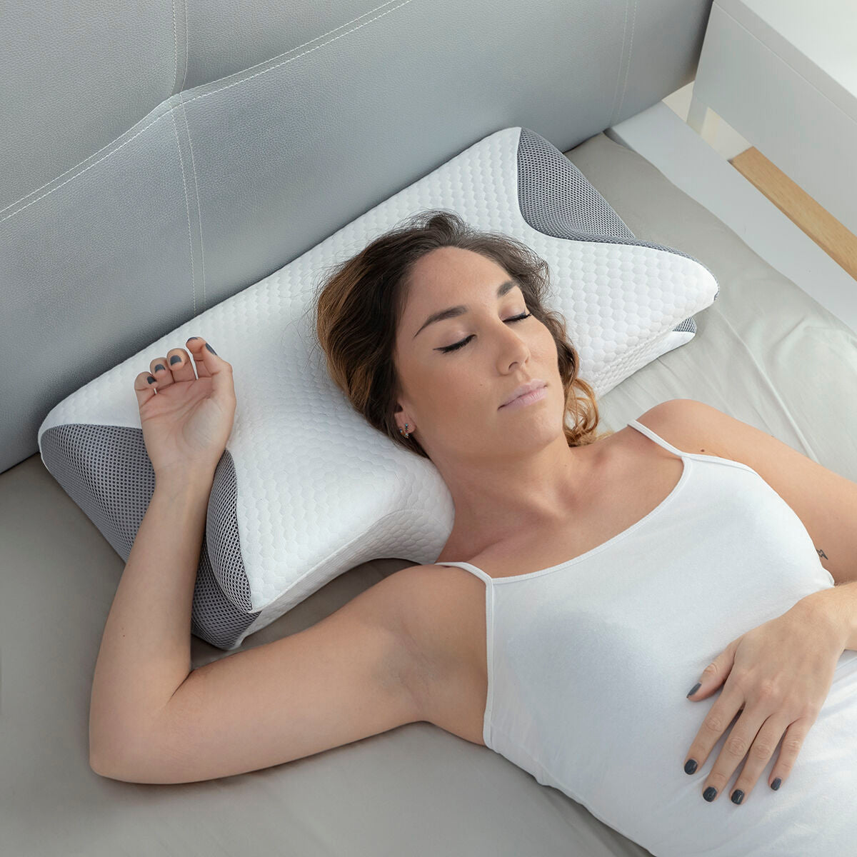 Viskoelastisches Nackenkissen mit ergonomischen Konturen Conforti InnovaGoods