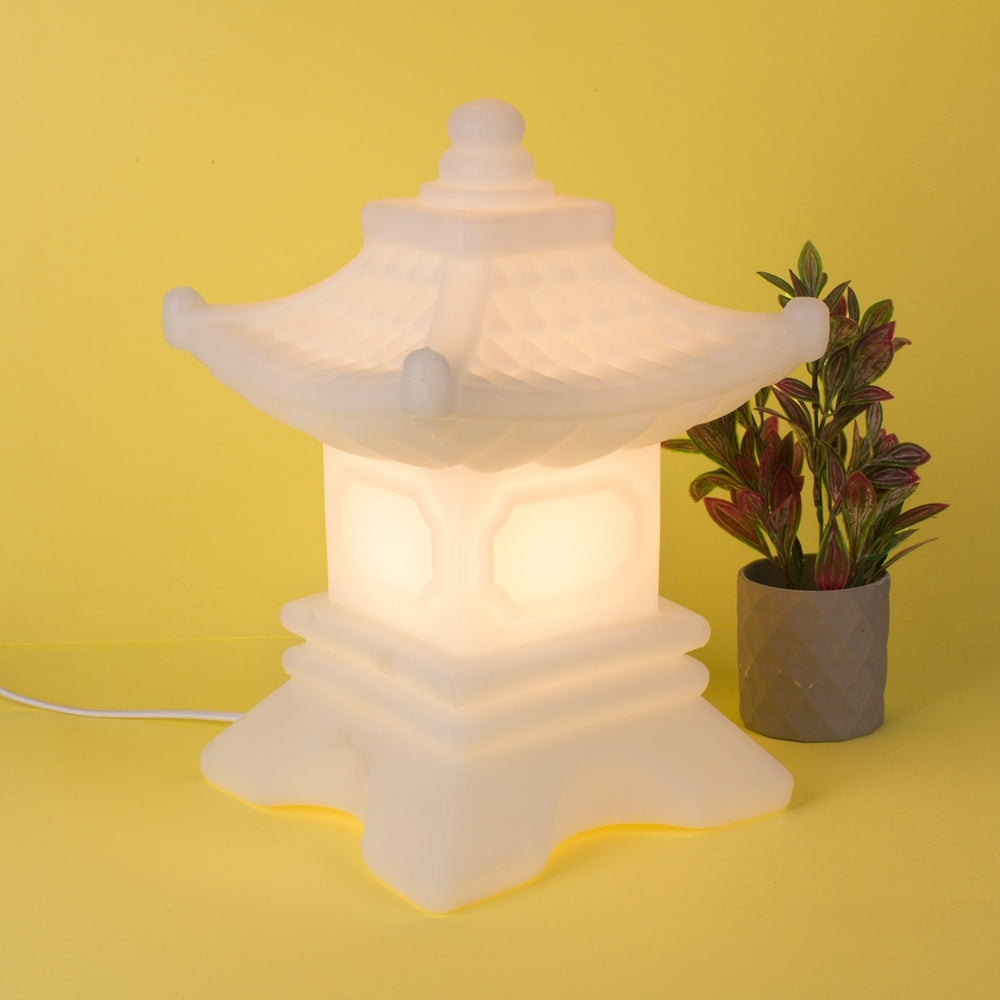 Lampe de voyage pour temple japonais