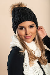 Knitted hat with sequins, black